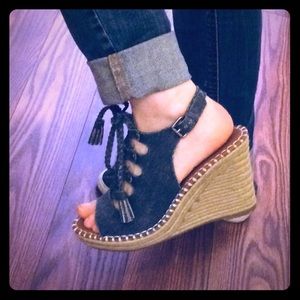 So Brand wedges. NWOT size 8 1/2.